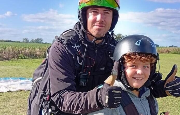 Lautaro Ramos, el joven bragadense que se destaca en el parapente nacional
