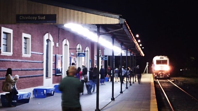 El tren Once-Bragado suma una parada en Moreno y modifica horarios y tarifas