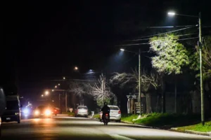 Pueblo Nuevo ya cuenta con nuevas luminarias LED y el plan seguirá en otros barrios